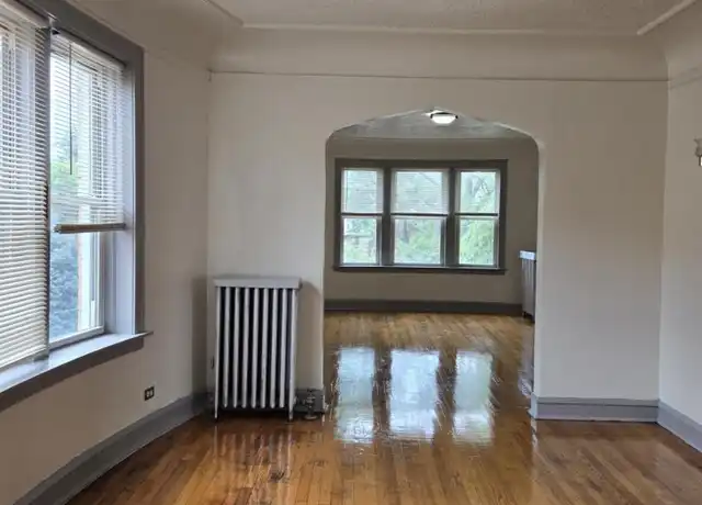 Property at 834 N Massasoit Ave, Chicago, IL, 60651, 1 bed, 1 bath, [object Object]