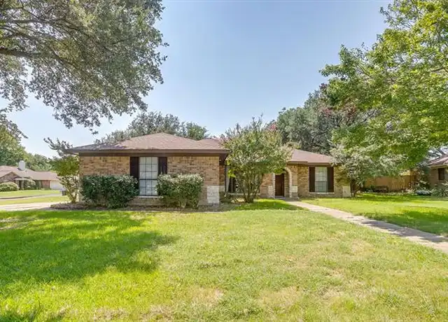 Property at 932 Arrow Wood St, Benbrook, TX, 76126, 4 beds, 2 baths, [object Object]