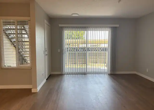 Property at 2111 W 17th St Unit D006, Santa Ana, CA, 92706, 2 beds, 1 bath, [object Object]