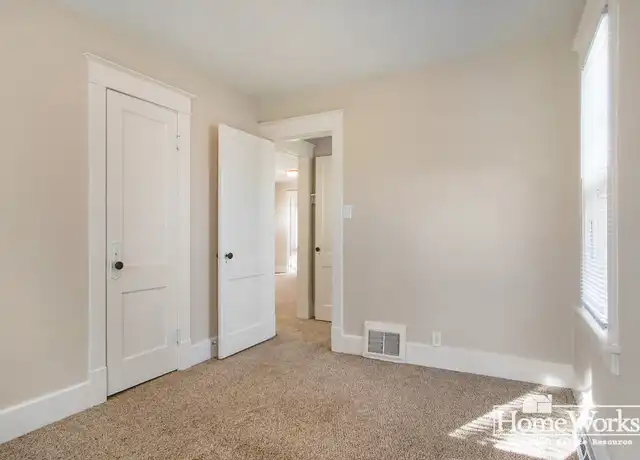 Property at 814 S 27th St Unit B-1, South Bend, IN, 46615, 2 beds, 1 bath, [object Object]