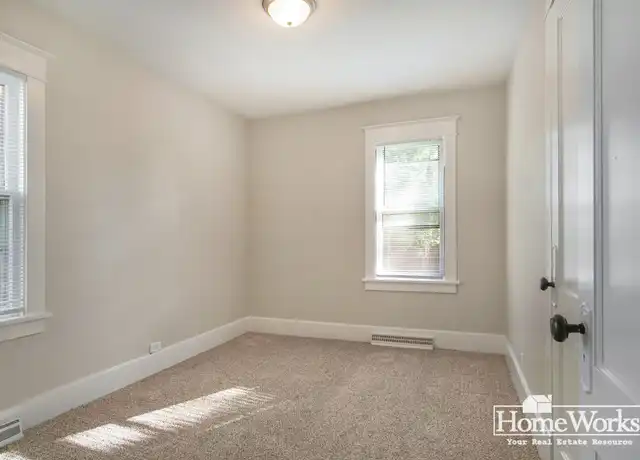 Property at 814 S 27th St Unit B-1, South Bend, IN, 46615, 2 beds, 1 bath, [object Object]