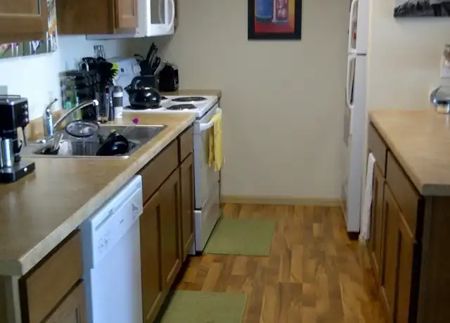 Property at 21 8th St N Unit 302, Fargo, ND, 58102, 4 beds, 3 baths, [object Object]