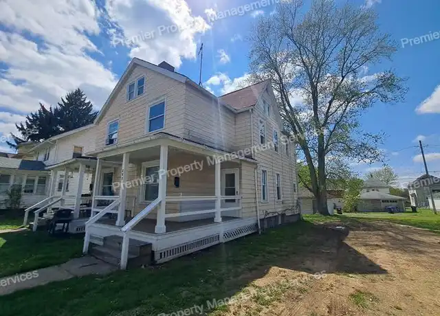 Property at 392 Cedar Ave Unit 392, Sharon, PA, 16146, 3 beds, 1.5 baths, [object Object]