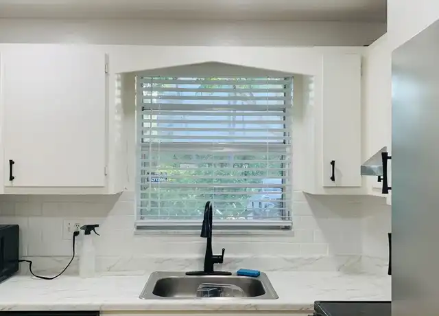 Property at 100 Royal Palm Way #107, Boca Raton, FL, 33432, 2 beds, 1.5 baths, [object Object]