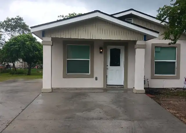 Property at 103 Manzano St, Brownsville, TX, 78521, 2 beds, 1 bath, [object Object]