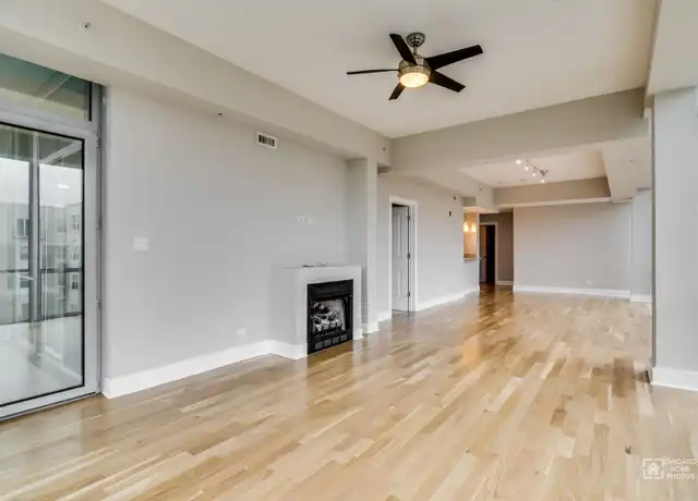 Property at 525 Kedzie St Apt 302, Evanston, IL, 60202, 2 beds, 2 baths, [object Object]