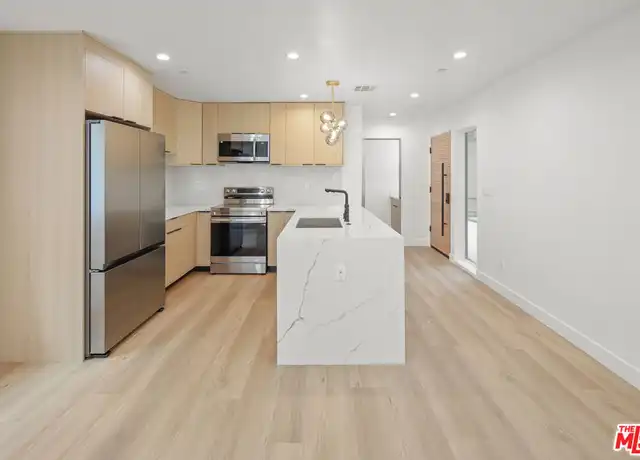 Property at 11004 Hortense St, Toluca Lake, CA, 91602, 2 beds, 1.5 baths, [object Object]