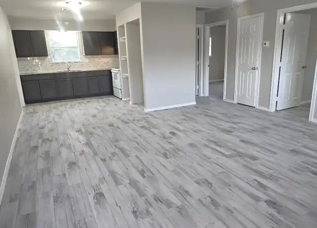 Property at 3451 Highway 6 Unit 8, Alvin, TX, 77511, 2 beds, 1 bath, [object Object]