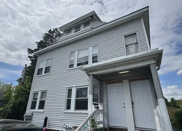 Property at 25 1/2 Porter St Unit 1, Taunton, MA, 02780, 4 beds, 1 bath, [object Object]