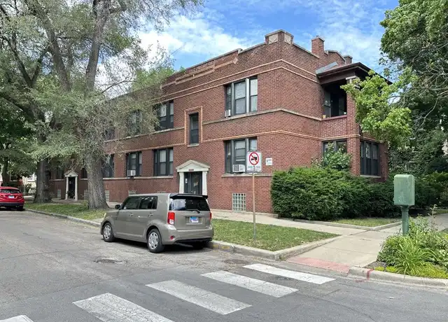 Property at 3603 W Grace St Unit 3, Chicago, IL, 60618, 1 bed, 1 bath, [object Object]