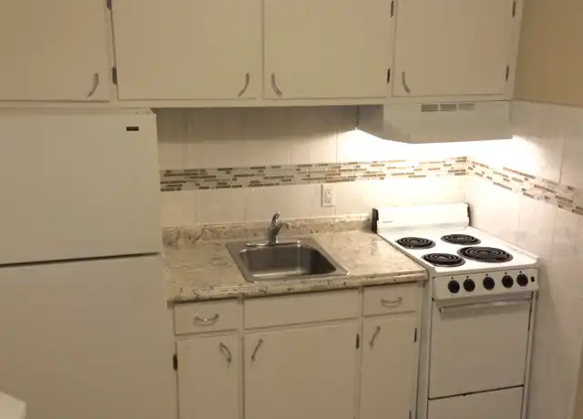 Property at 2012 S Illinois Ave Unit 5, Carbondale, IL, 62903, 0 beds, 1 bath, [object Object]