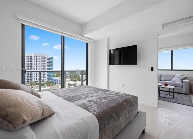 Property at 239 SW 9th St #1502, Miami, FL, 33130, 1 bed, 1 bath, [object Object]