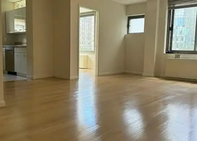 Property at 2 S End Ave Unit 4I, New York, NY, 10280, 2 beds, 1 bath, [object Object]