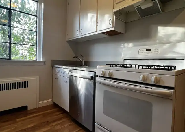 Property at 91 Longwood Ave Unit 6, Brookline, MA, 02446, 2 beds, 1 bath, [object Object]