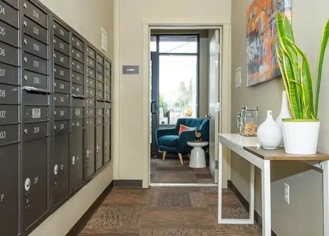 Property at Monroe Street Apartments - 3035 NE M L King Blvd, Portland, OR, 97212, 1 bed, 1 bath, [object Object]