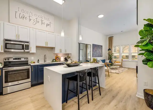 Property at Midtown 205 - 205 S Kings Dr, Charlotte, NC, 28204, 0-2 beds, 1-2 bath, [object Object]