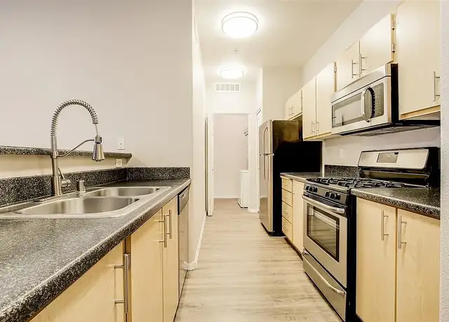 Photo of 1975 Maxwell Ave, Woodland, CA 95776