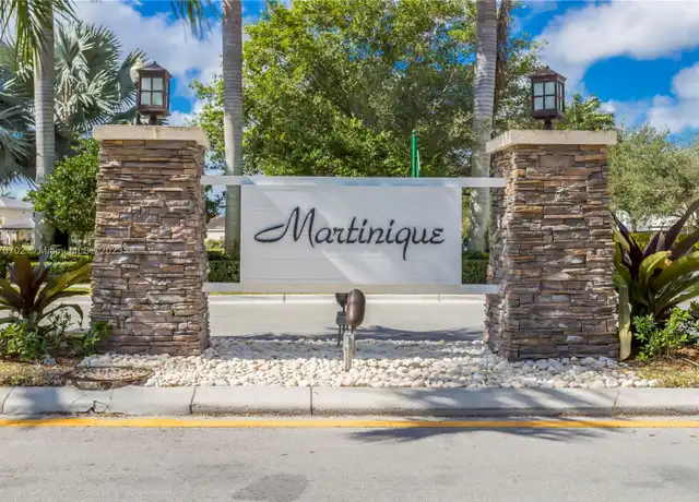 Property at 3215 SE 4th St, Homestead, FL, 33033, 3 beds, 3 baths, [object Object]