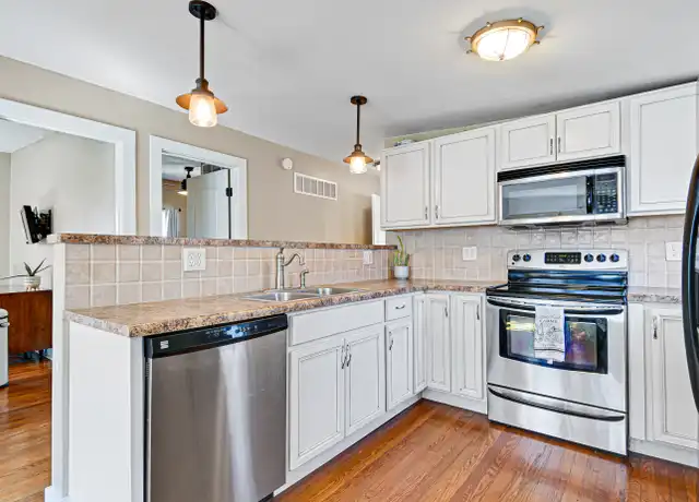 Property at 48 T St, Lees Summit, MO, 64086, 3 beds, 2 baths, [object Object]