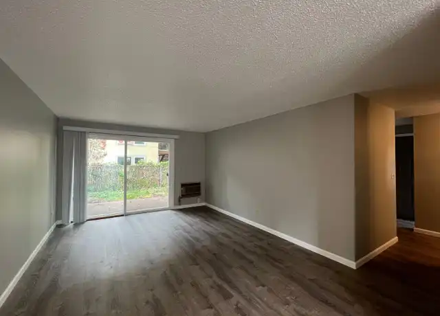 Property at 74-98 SE 148th Ave Unit 78, Portland, OR, 97233, 2 beds, 1 bath, [object Object]