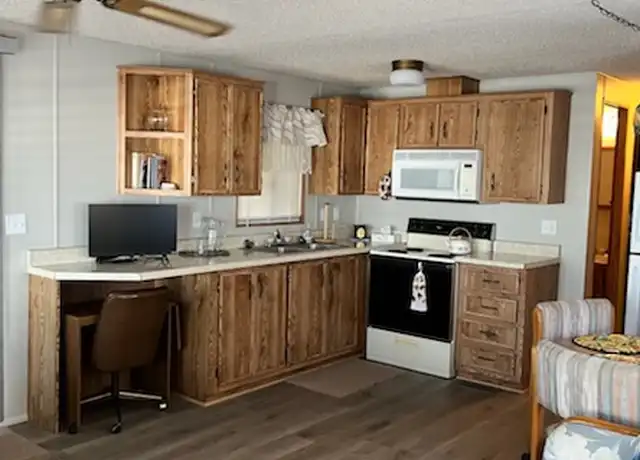 Property at 8265 E Southern Ave, Mesa, AZ, 85209, 1 bed, 1 bath, [object Object]