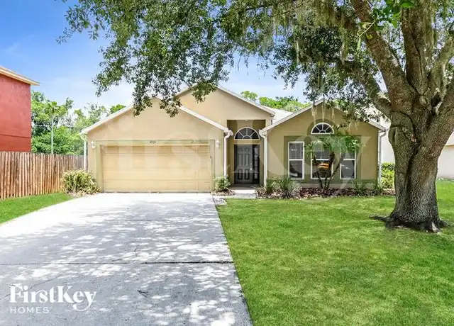 Property at 4704 Copper Canyon Blvd, Valrico, FL, 33594, 4 beds, 2 baths, [object Object]