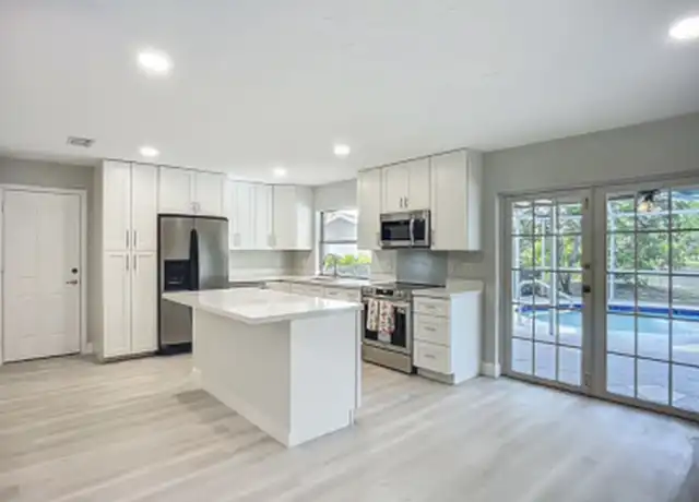 Property at 5542 32nd Ave SW, Naples, FL, 34116, 3 beds, 2 baths, [object Object]