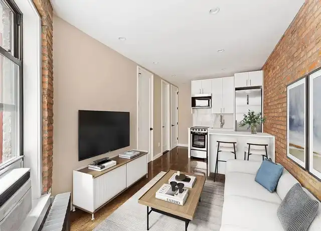 Property at 504 E 12th St Unit 4D, New York, NY, 10009, 2 beds, 1 bath, [object Object]