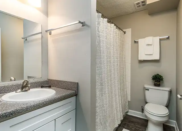 Property at Willow Creek Apartments - 1616 Seminole Dr, Johnson City, TN, 37604, 2 beds, 1 bath, [object Object]