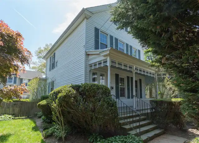 Property at 75 12th Ave, Sea Cliff, NY, 11579, 3 beds, 1.5 baths, [object Object]