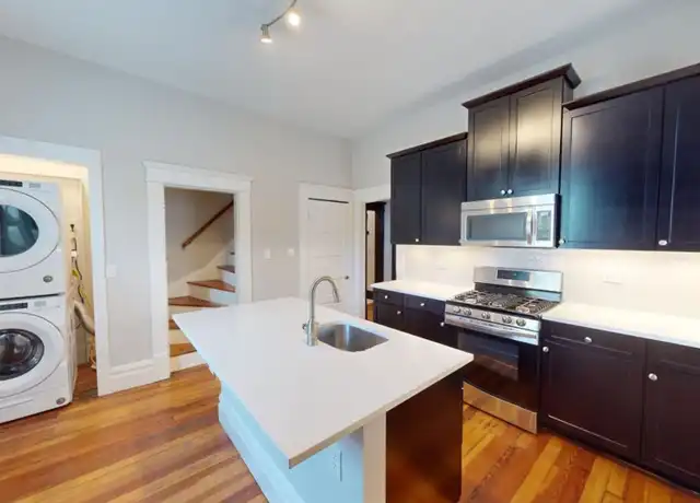Property at 1689 N 4th St, Columbus, OH, 43201, 5 beds, 2 baths, [object Object]