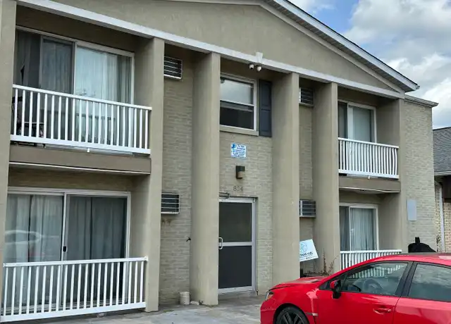 Property at 824 9th Ave Apt 7, Huntington, WV, 25701, 1 bed, 1 bath, [object Object]