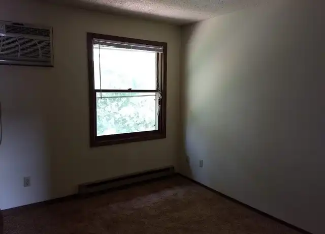 Property at 158 10th St W Unit 30, Altoona, WI, 54720, 2 beds, 1 bath, [object Object]