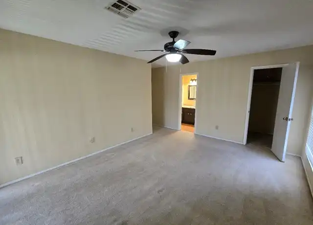 Property at 5669 Birchmont Dr Unit E, Houston, TX, 77091, 2 beds, 1.5 baths, [object Object]
