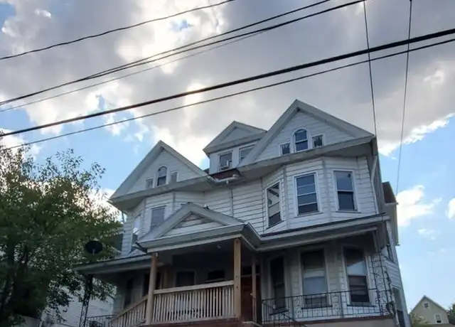 Property at 81-83 Dana St Unit 2, Wilkes-Barre, PA, 18702, 2 beds, 1 bath, [object Object]