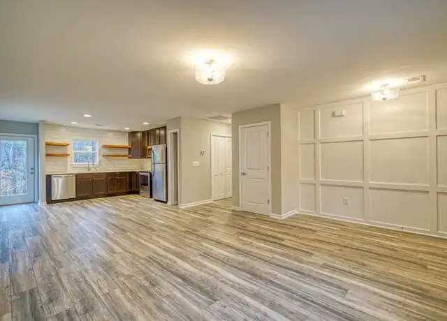 Property at 104 Clearview Dr, Greer, SC, 29651, 3 beds, 2 baths, [object Object]