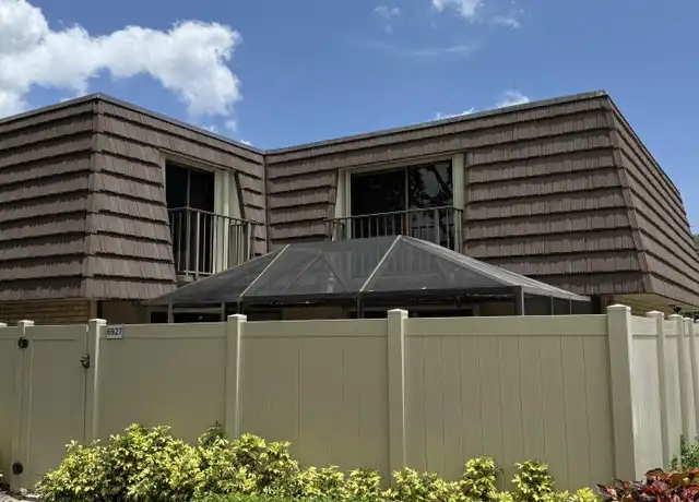 Property at 6927 69th Way, West Palm Beach, FL, 33407, 2 beds, 2.5 baths, [object Object]