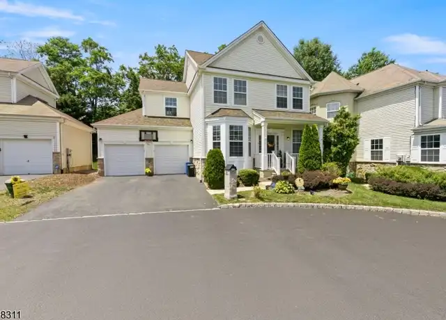 Property at 112 Overhill Dr, Parlin, NJ, 08859, 4 beds, 2.5 baths, [object Object]