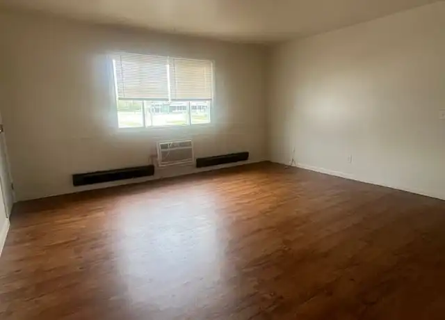 Property at 4365 Parkway Dr, Trotwood, OH, 45416, 2 beds, 1 bath, [object Object]