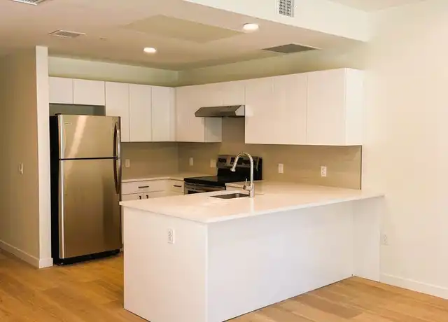 Property at 748 Tyler St, Pittsfield, MA, 01201, 1 bed, 1 bath, [object Object]