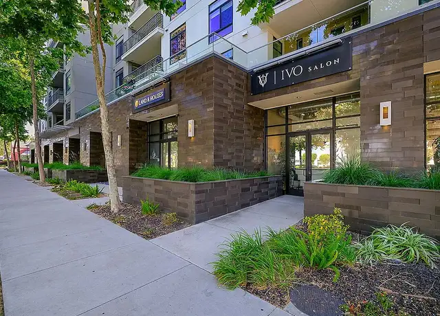 Photo of 1725 S Bascom Ave, Campbell, CA 95008