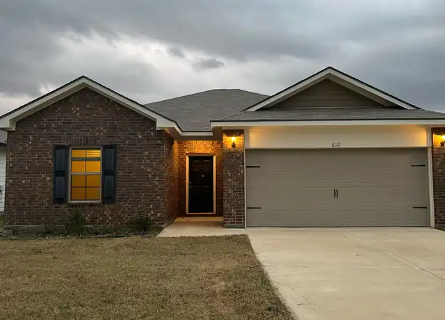 Property at 612 Wofford St, Athens, TX, 75751, 3 beds, 2 baths, [object Object]