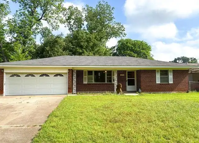 Property at 1209 Pecan Ln, Bossier City, LA, 71112, 3 beds, 2 baths, [object Object]