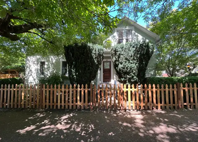 Property at 35 NE Fremont St, Portland, OR, 97212, 3 beds, 1 bath, [object Object]
