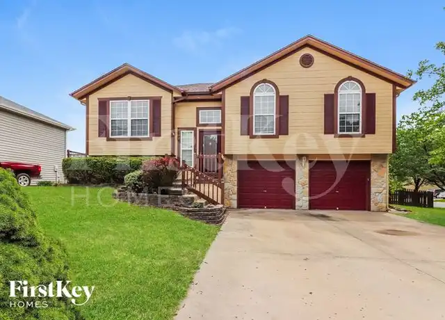 Property at 1709 Shelby Dr, Raymore, MO, 64083, 3 beds, 2 baths, [object Object]