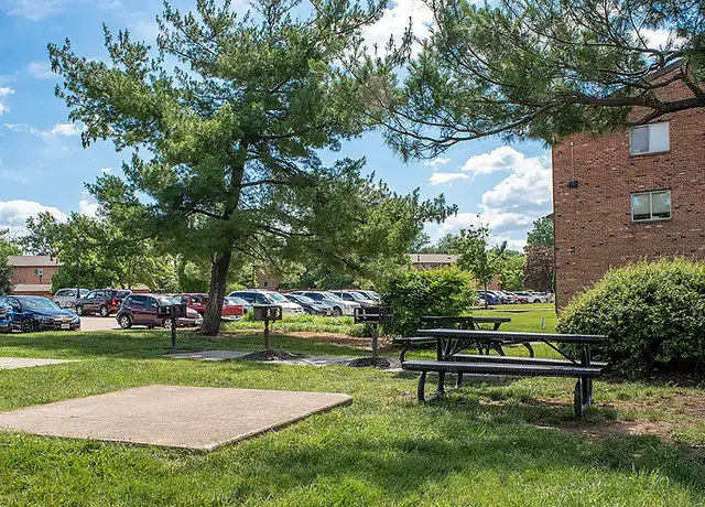 Photo of 28 Fort Evans Rd NE, Leesburg, VA 20176