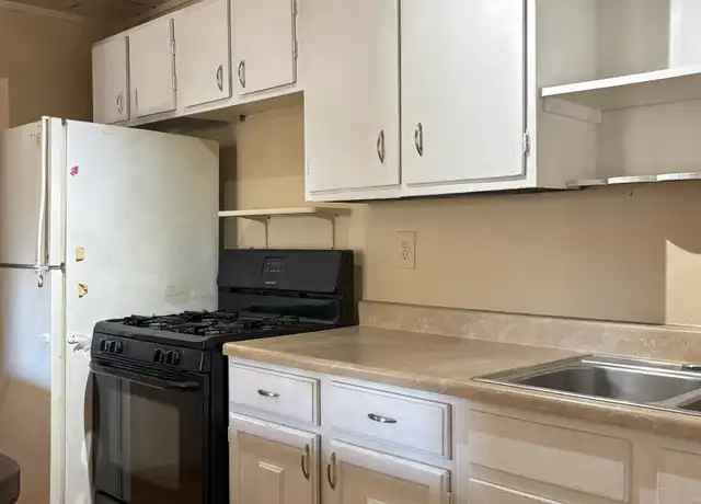 Property at 808 W Lockeford St Unit 2, Lodi, CA, 95240, 2 beds, 2 baths, [object Object]