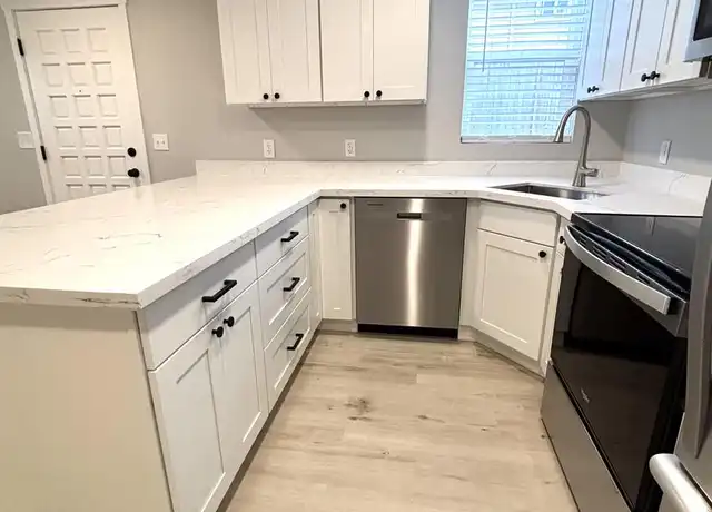 Property at 2026 Lombard Ave, Everett, WA, 98201, 2 beds, 1 bath, [object Object]