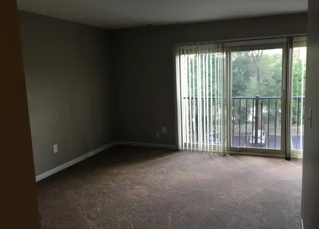 Property at 329 Jarvis St Unit 11, Ypsilanti, MI, 48197, 2 beds, 1 bath, [object Object]