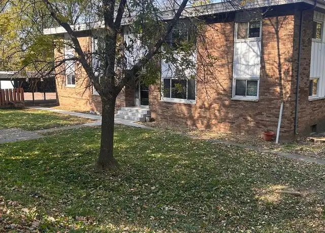 Property at 525 E Park Ave Unit 4, Chippewa Falls, WI, 54729, 2 beds, 1 bath, [object Object]
